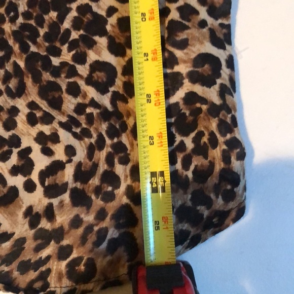 Pure Energy size  large leopard print button down with mandarin collar - Picture 4 of 13